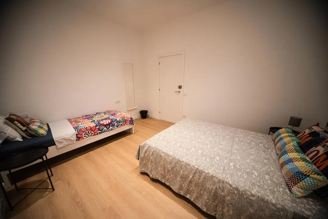 Hostel By Universitat Private Rooms Barcelona